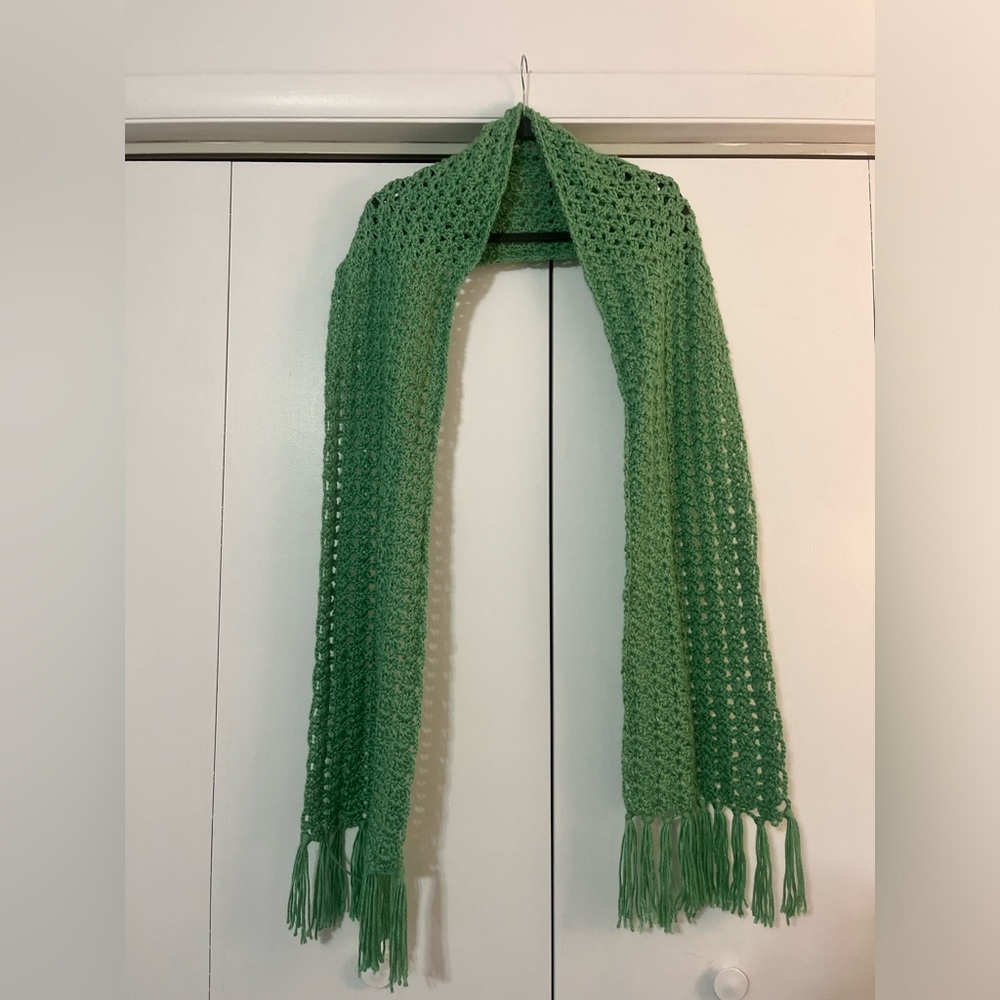 Green Knit scarf